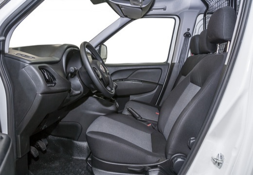 FIAT DOBLO CARGO FT 1.6 MULTIJET 120 PACK PRO NAV - Véhicule Occasion - Océane Auto FIAT DOBLO CARGO FT 1.6 MULTIJET 120 PACK PRO NAV - Véhicule Occasion Océane Auto