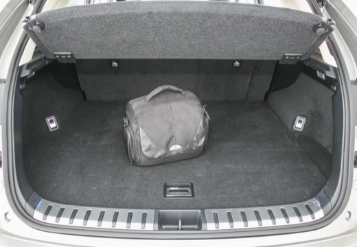 LEXUS NX 300h 2WD Business E-CVT - Véhicule Occasion - Océane Auto LEXUS NX 300h 2WD Business E-CVT - Véhicule Occasion Océane Auto
