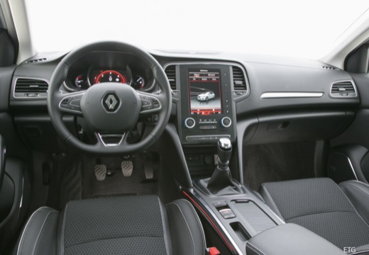 RENAULT Mégane IV Berline Blue dCi 115 EDC Intens - Véhicule Occasion Océane Auto