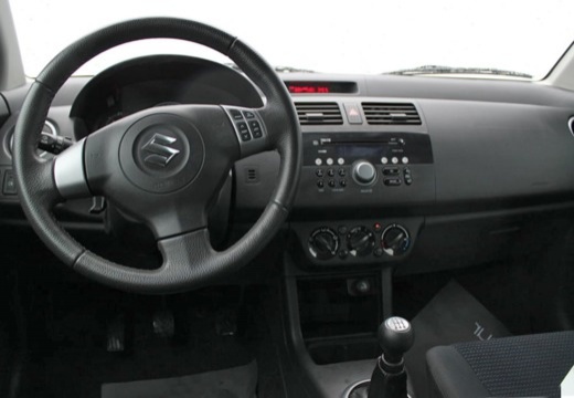 SUZUKI Swift 1.6 VVT Sport - Véhicule Occasion - Océane Auto SUZUKI Swift 1.6 VVT Sport - Véhicule Occasion Océane Auto