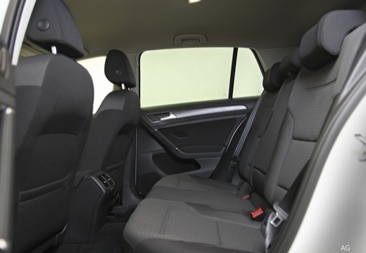 Voitures neuves VOLKSWAGEN GOLF IQ.DRIVE Paris