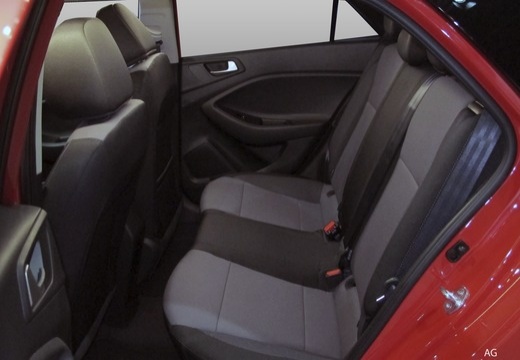 HYUNDAI i20 1.2 84 Intuitive - Véhicule Occasion Océane Auto