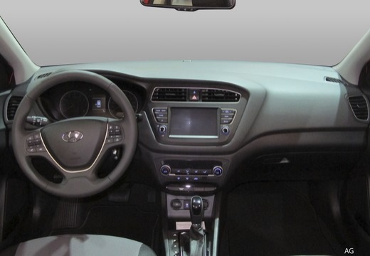 HYUNDAI i20 1.2 84 Intuitive - Véhicule Occasion Océane Auto