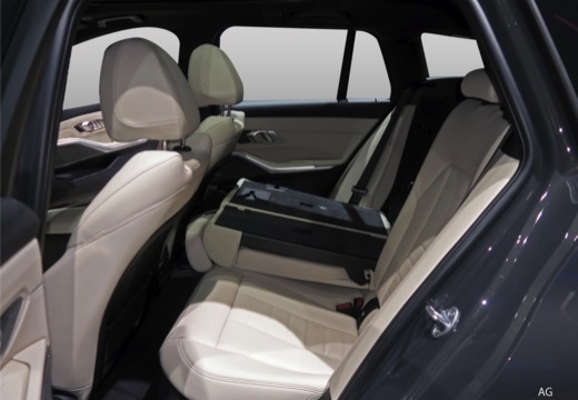 BMW Touring 318d 150 ch BVA8 Business Design - Véhicule Occasion - Océane Auto BMW Touring 318d 150 ch BVA8 Business Design - Véhicule Occasion Océane Auto