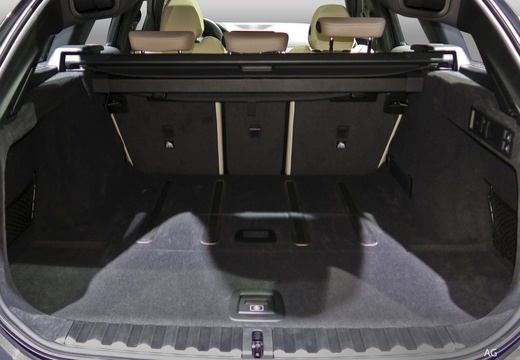 BMW Touring 318d 150 ch BVA8 Business Design - Véhicule Occasion - Océane Auto BMW Touring 318d 150 ch BVA8 Business Design - Véhicule Occasion Océane Auto