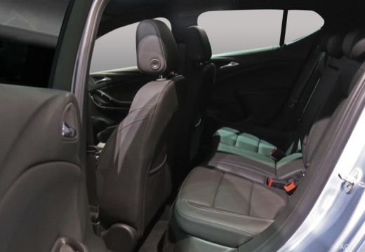OPEL Astra 1.5 Diesel 105 ch BVM6 - Véhicule Occasion - Océane Auto OPEL Astra 1.5 Diesel 105 ch BVM6 - Véhicule Occasion Océane Auto
