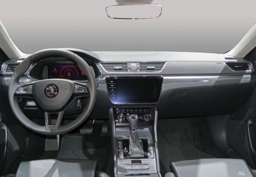 Voitures neuves ŠKODA Superb Combi Laurin & Klement Tomblaine