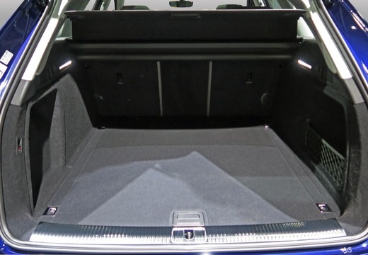 Voitures neuves Audi A4 Avant Avus Paris