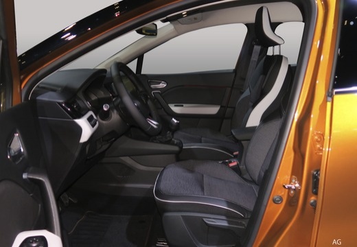 RENAULT Captur TCe 90 - 21 Zen - Véhicule Occasion - Océane Auto RENAULT Captur TCe 90 - 21 Zen - Véhicule Occasion Océane Auto