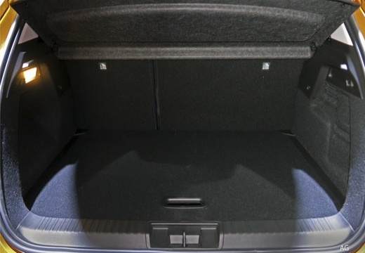 RENAULT Captur TCe 90 - 21 Zen - Véhicule Occasion - Océane Auto RENAULT Captur TCe 90 - 21 Zen - Véhicule Occasion Océane Auto