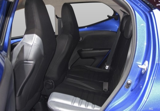 TOYOTA Aygo 1.0 VVT-i x-play - Véhicule Occasion - Océane Auto TOYOTA Aygo 1.0 VVT-i x-play - Véhicule Occasion Océane Auto
