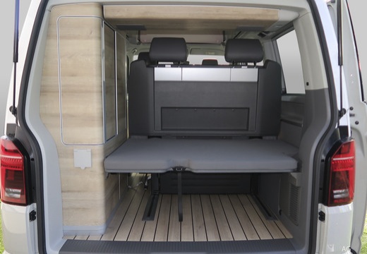 VOLKSWAGEN UTILITAIRES CALIFORNIA 6.1