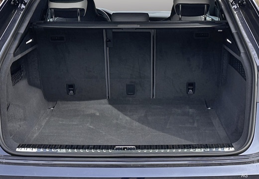 Voitures neuves Audi Q8 Competition Paris