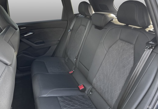 Voitures neuves Audi Q6 e-tron S line Nice