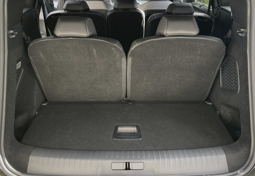 PEUGEOT 5008 Hybrid 145 ch e-DCS6 Allure Business - Véhicule Occasion Océane Auto