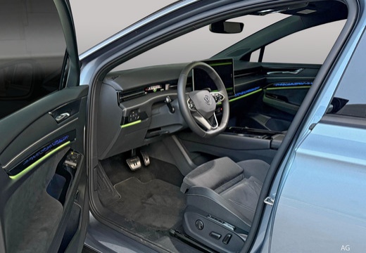 Voitures neuves VOLKSWAGEN ID.7 Tourer Life Max Clermont-Ferrand