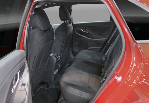 HYUNDAI i30 1.6 CRDi 115 BVM6 Business - Véhicule Occasion Océane Auto