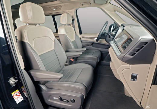 Voitures neuves VOLKSWAGEN UTILITAIRES E-CARAVELLE 7 Life Paris