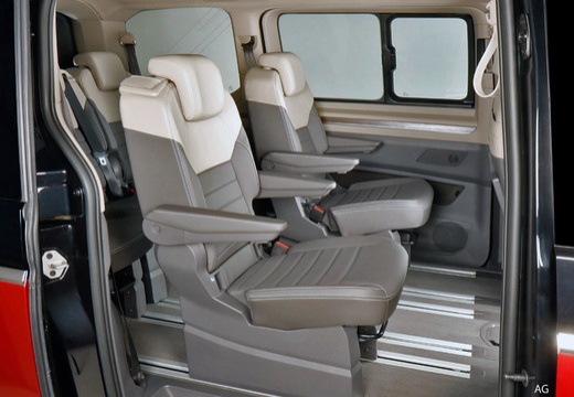 Voitures neuves VOLKSWAGEN UTILITAIRES E-CARAVELLE 7 Life Paris